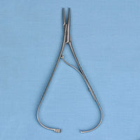 Mathieu Needle Holder Straight 5.5" - Avogadro's Lab Supply